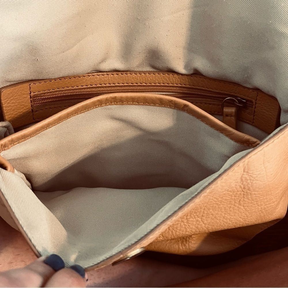 Lucky Brand Light Tan Leather Crossbody Bag - Picture 8 of 13